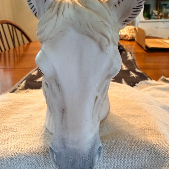 Vintage Ceramic white horse planter - Picture 7 of 13